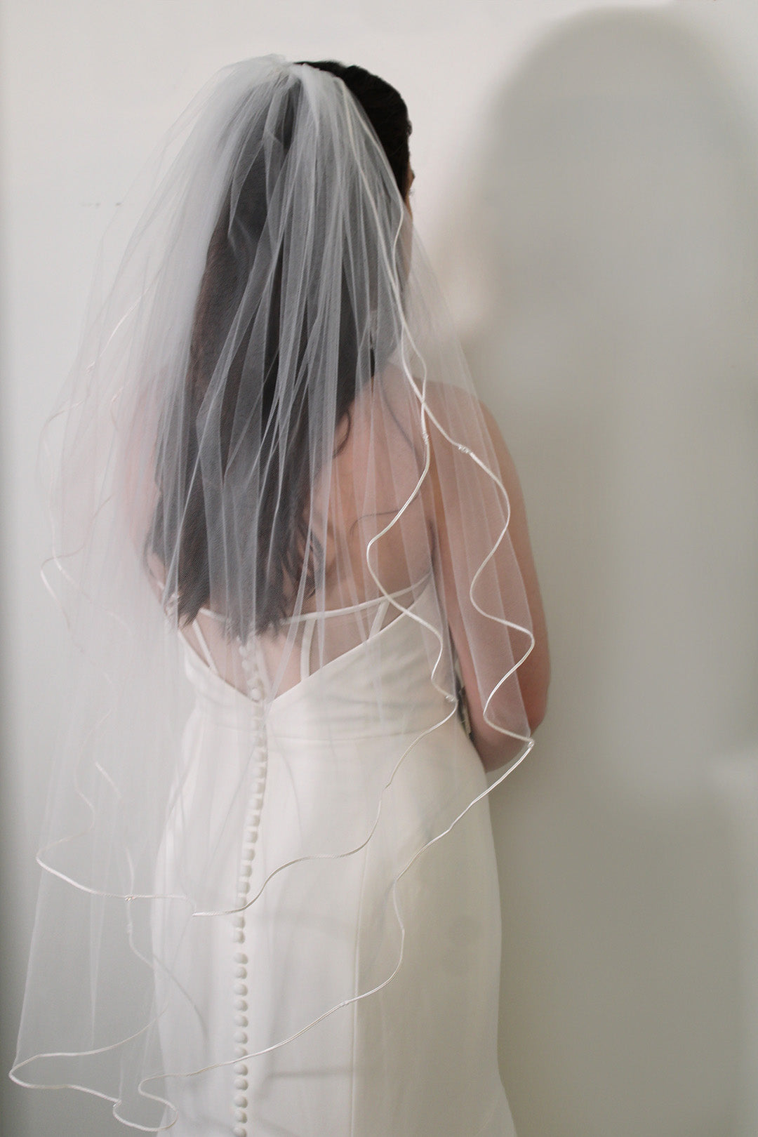 ANNA / V1062