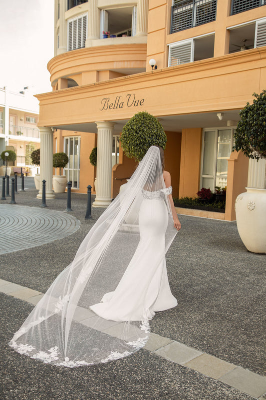 Elora Veil