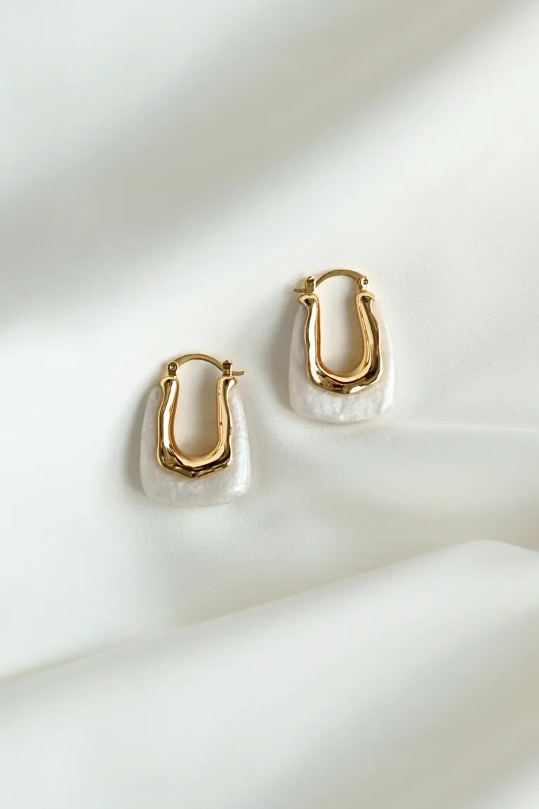 Rana Gold Resin Earring