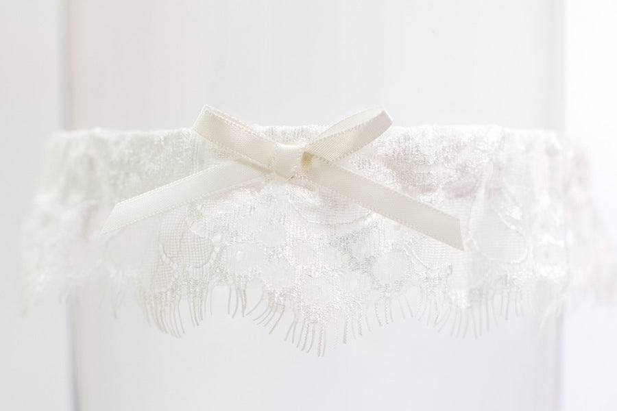 Ivory Lace Toss Garter