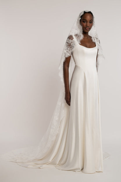 MILLIE VEIL