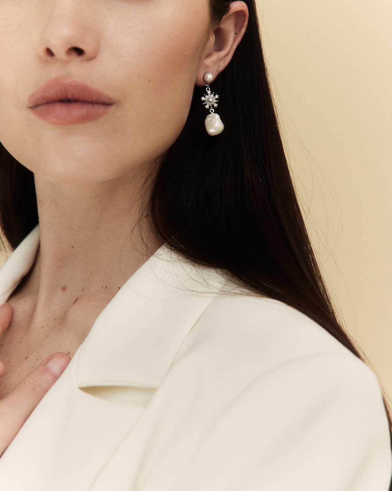 Ames | White Gold Baroque Pearl Earrings